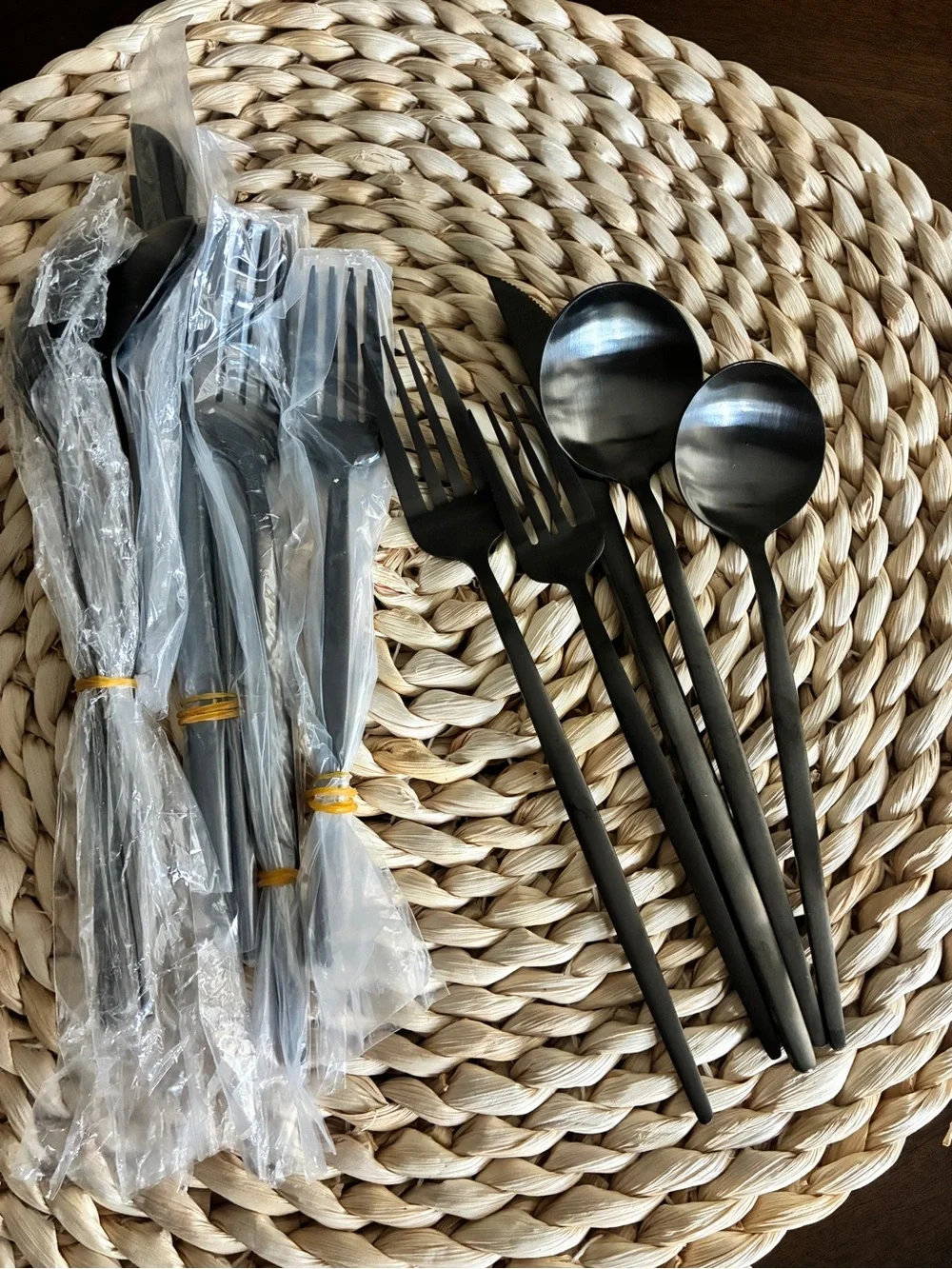 Gorgeous Villa Modern Flatware, 20 piece, Matte Dark Stainless Steel, $165, NWOT